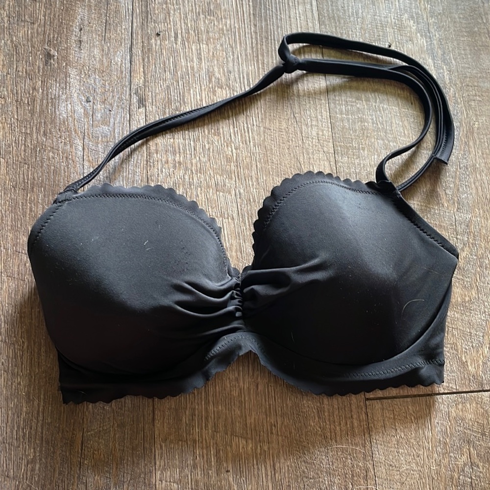 Victoria’s Secret bikini top